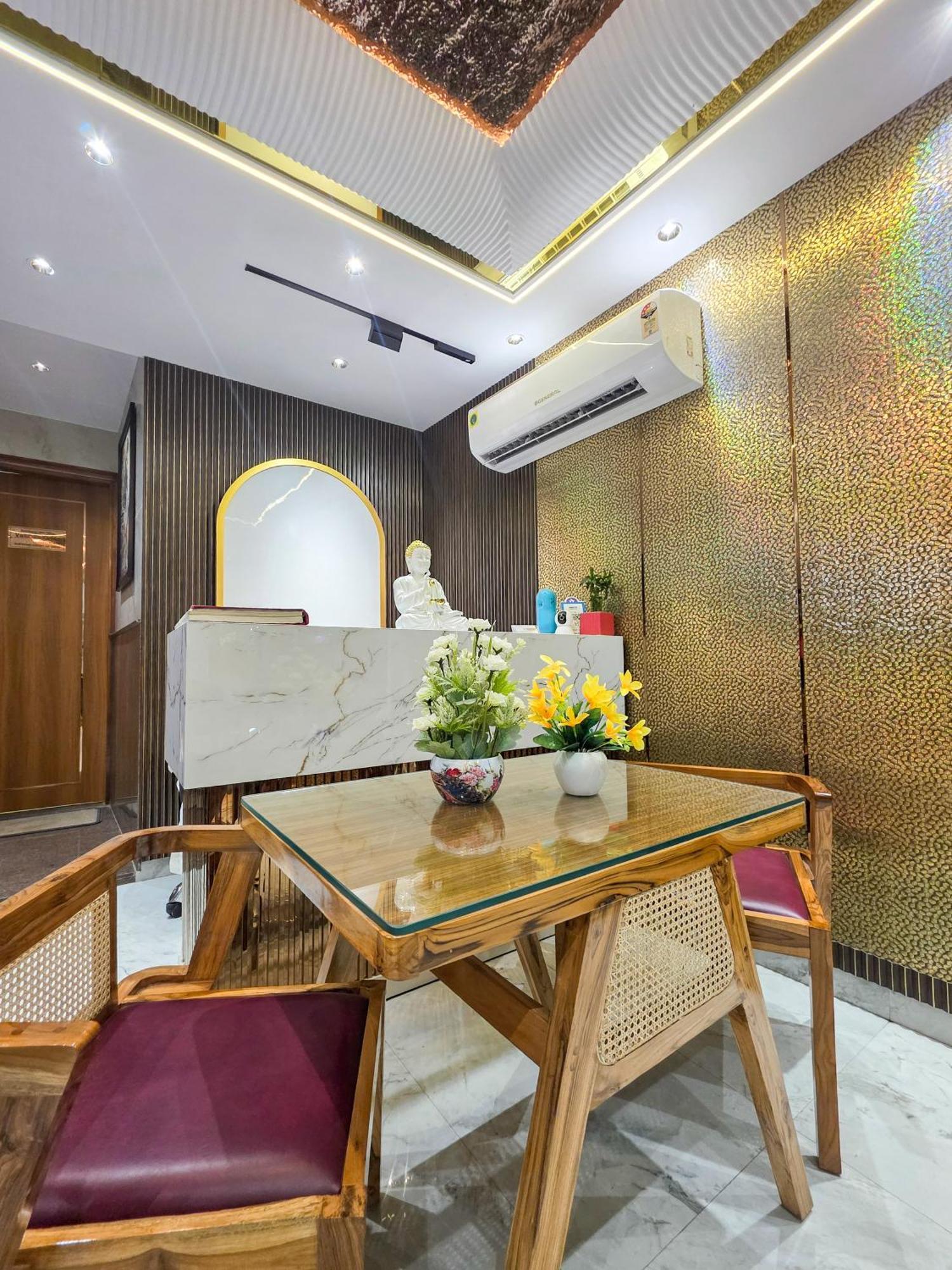 Bed and Breakfast Delhi Delight Premium Нью-Дели Экстерьер фото